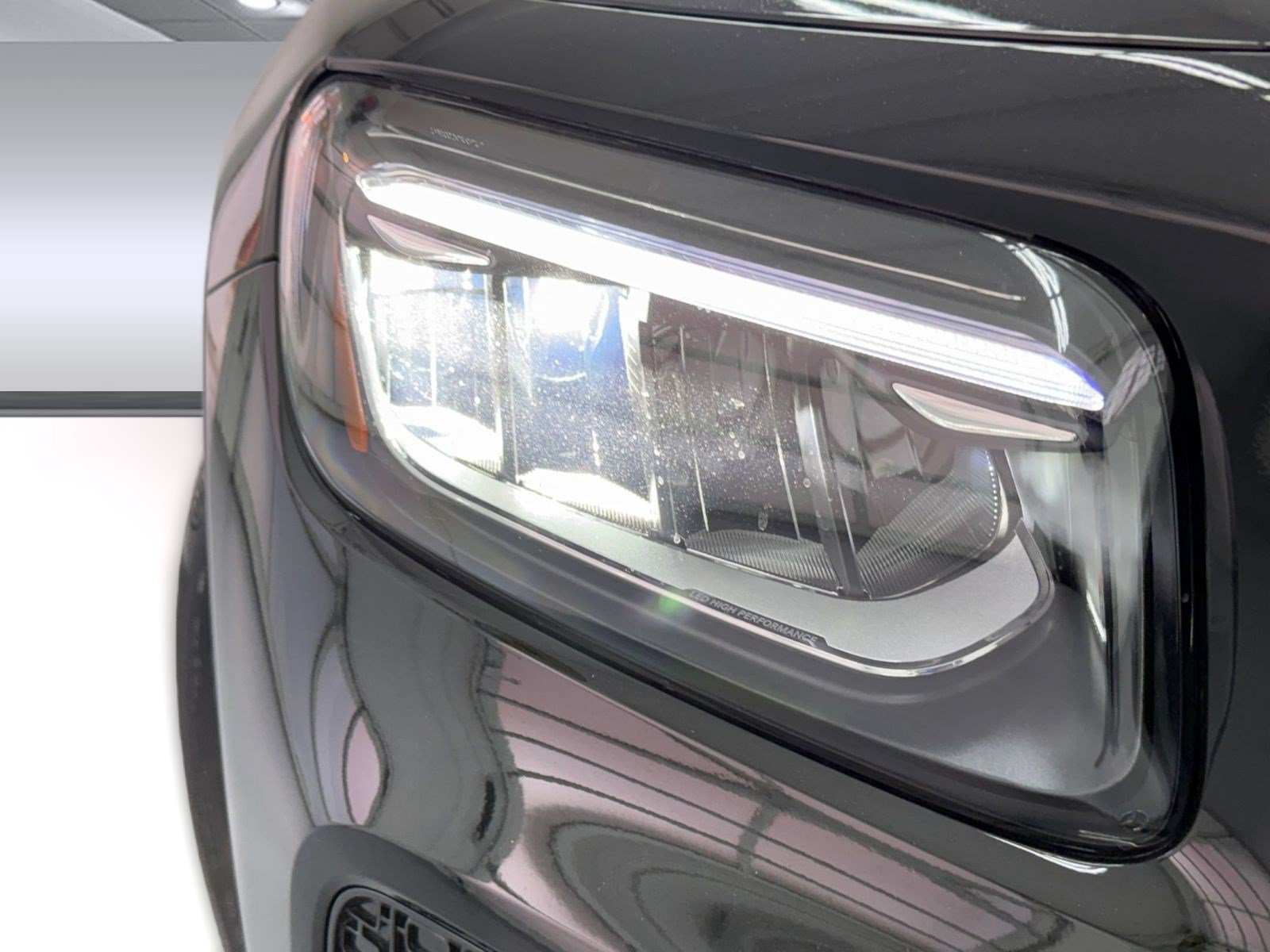 Used 2026 Mercedes-Benz GLB 250 image 8