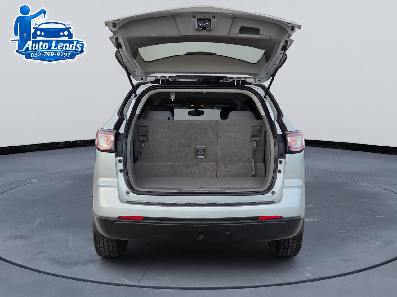 Used 2015 Chevrolet Traverse LS FWD image 8