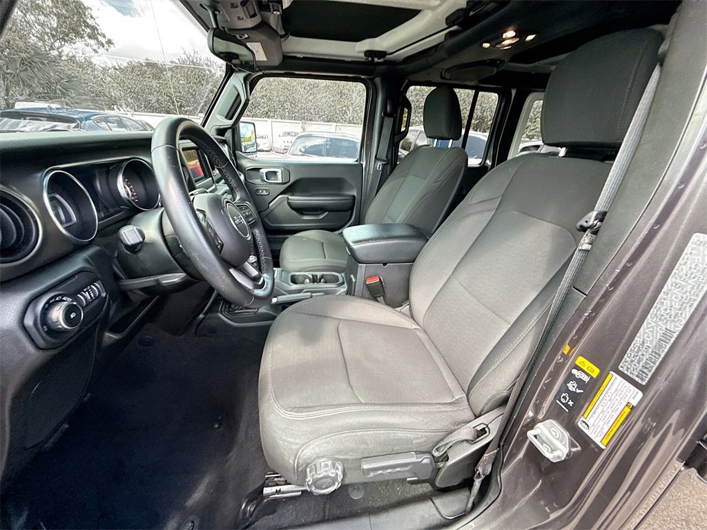 Used 2021 Jeep Wrangler Unlimited Sport image 22