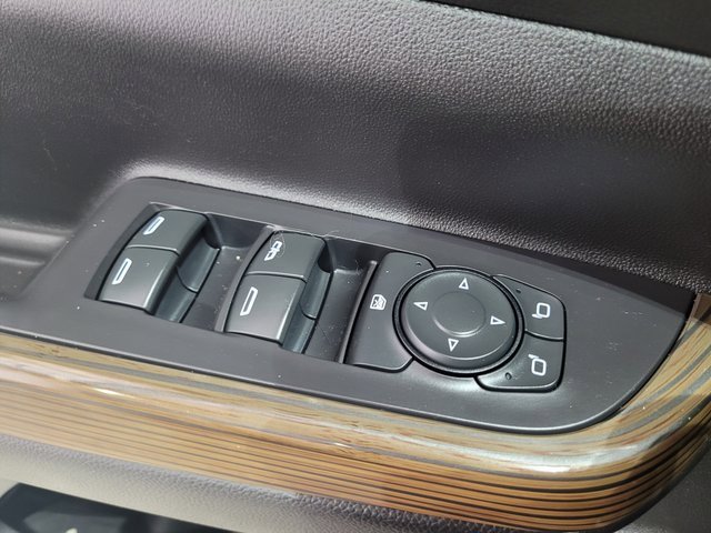 Used 2021 GMC Acadia SLE image 49