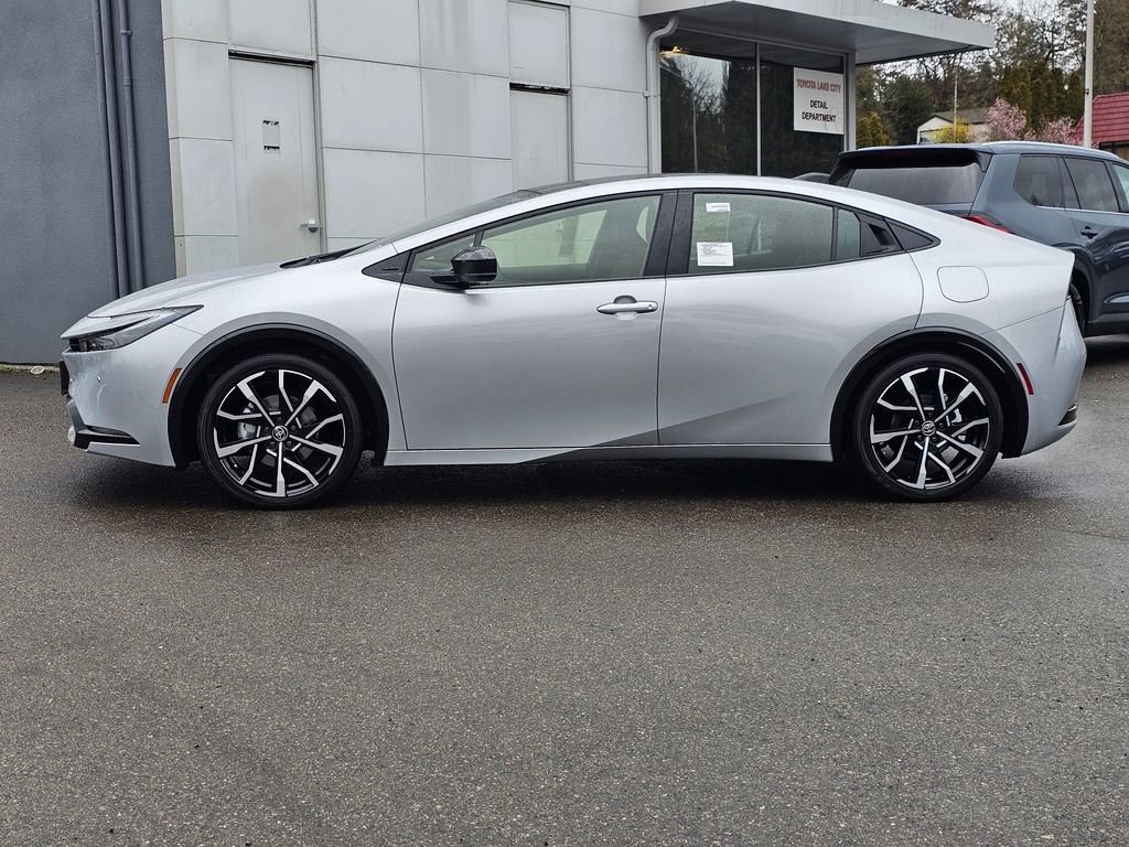 New 2026 Toyota Prius XSE image 4