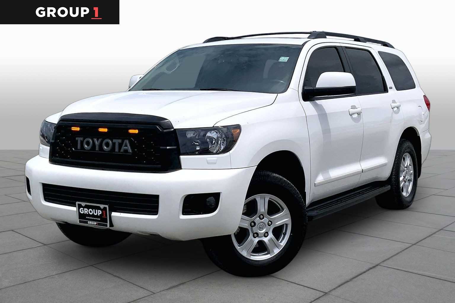 Used 2015 Toyota Sequoia SR5 w/ Premium Package