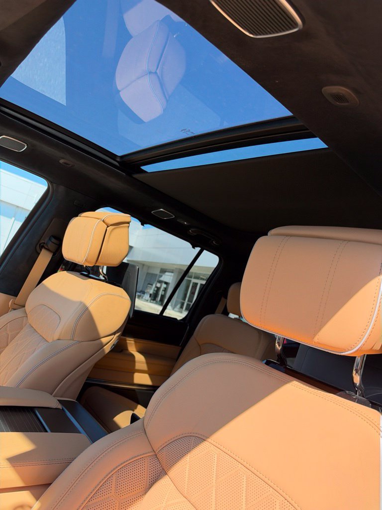 New 2027 Jeep Grand Wagoneer Summit AWD/4WD image 12