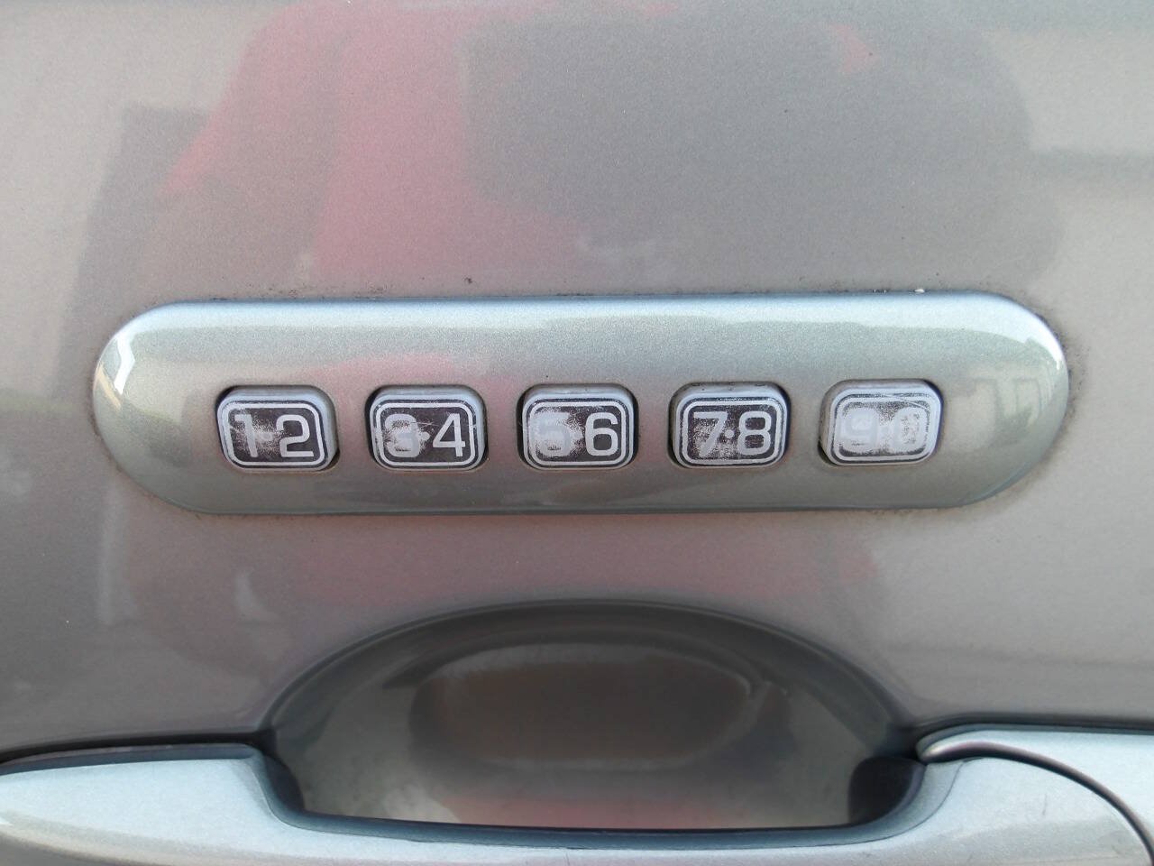Used 2008 Ford Fusion SEL FWD image 16