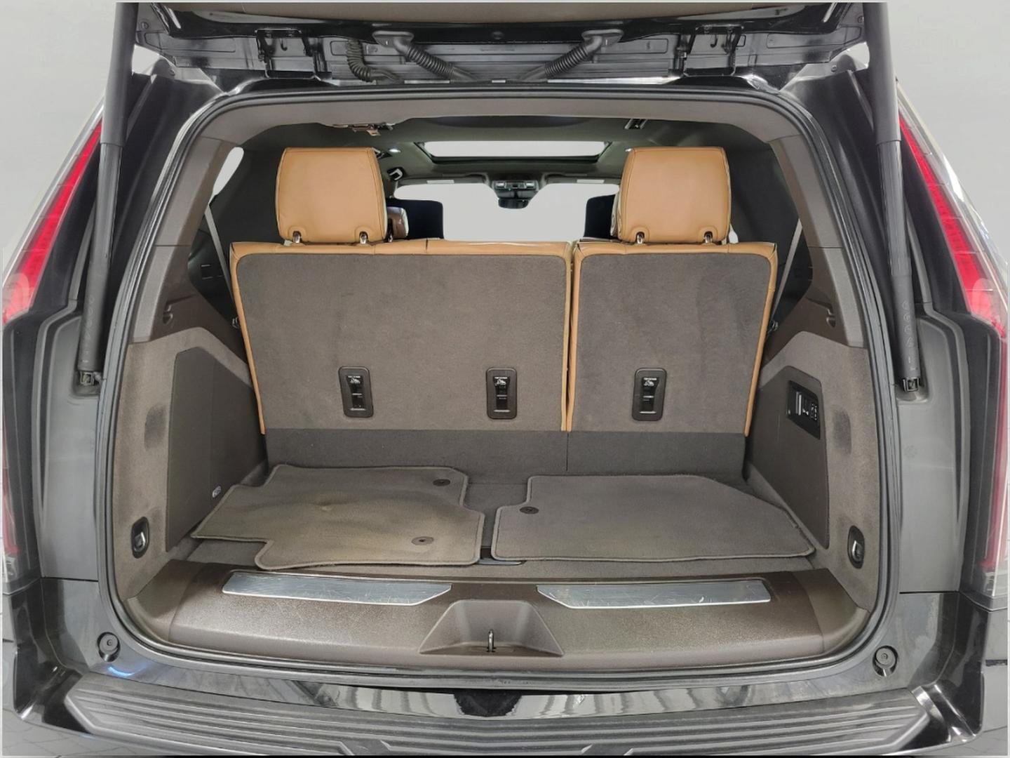 Certified 2021 Cadillac Escalade Sport AWD/4WD image 15