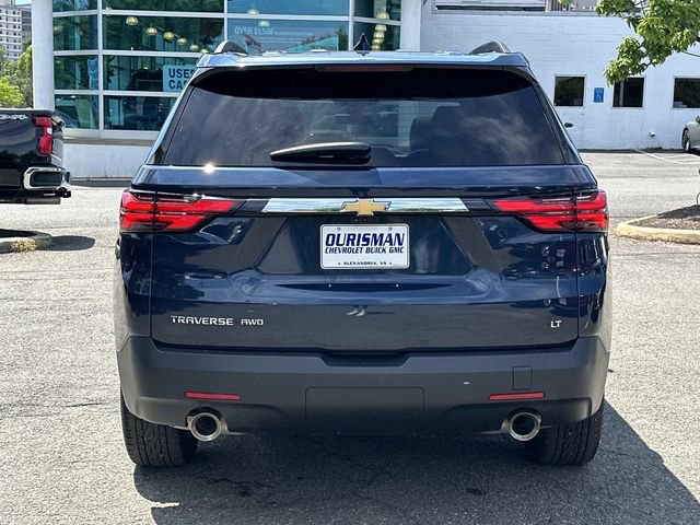 Used 2023 Chevrolet Traverse LT w/ LT Premium Package AWD/4WD image 3