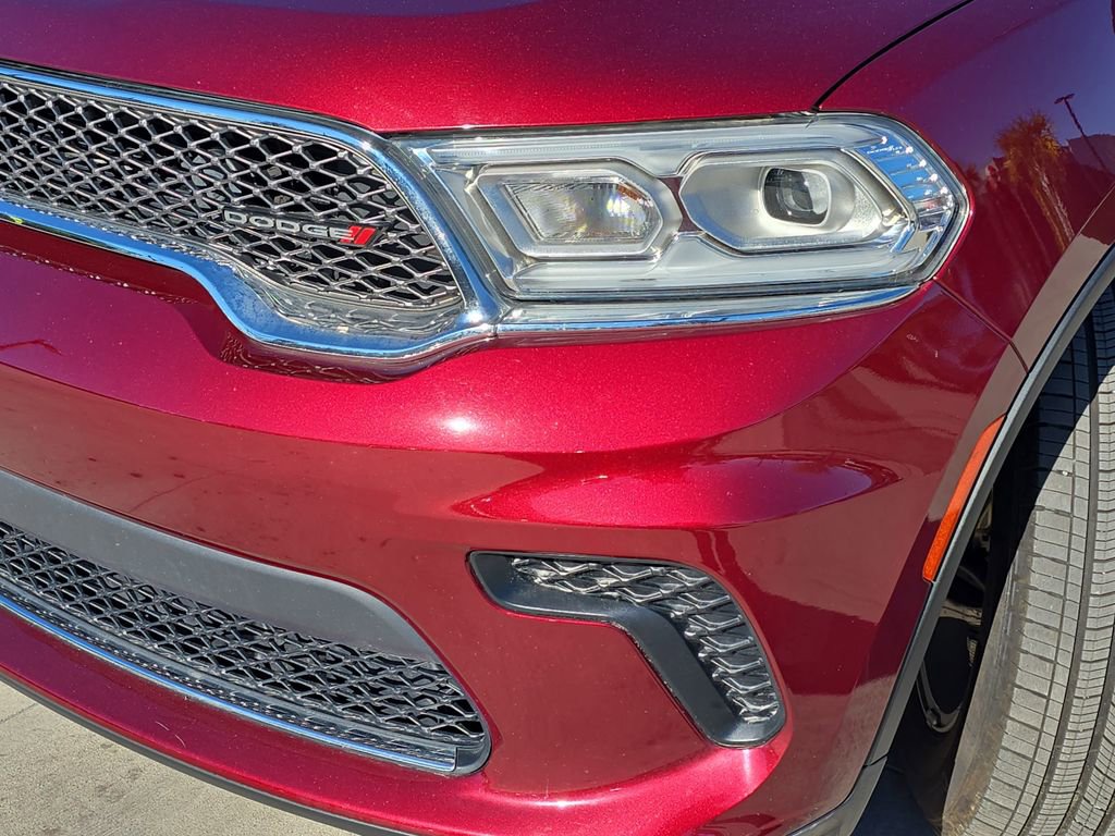 Used 2023 Dodge Durango SXT image 34
