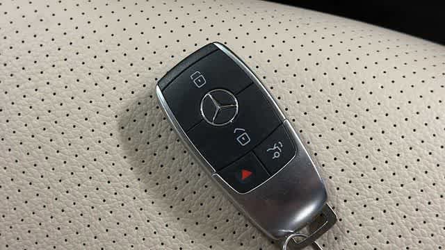 Certified 2022 Mercedes-Benz GLC 300 4MATIC image 36