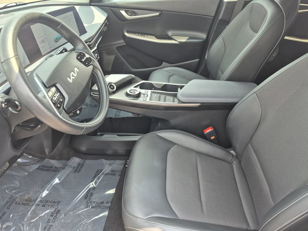Used 2024 Kia EV6 Light AWD/4WD image 11
