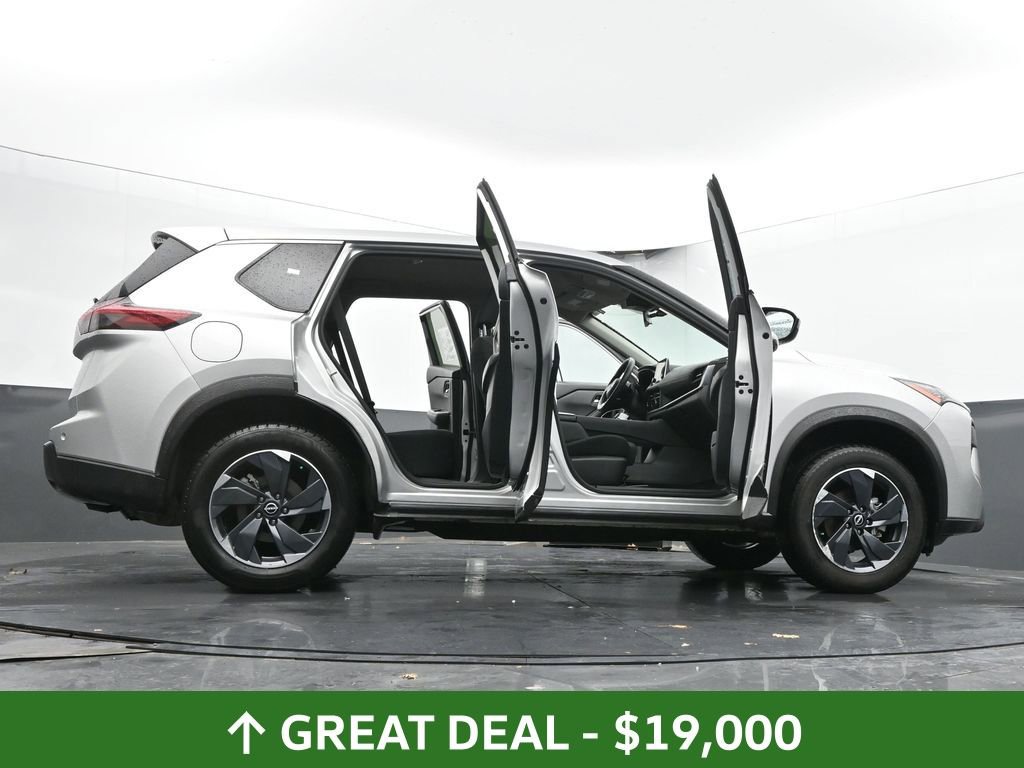 Used 2024 Nissan Rogue SV image 77