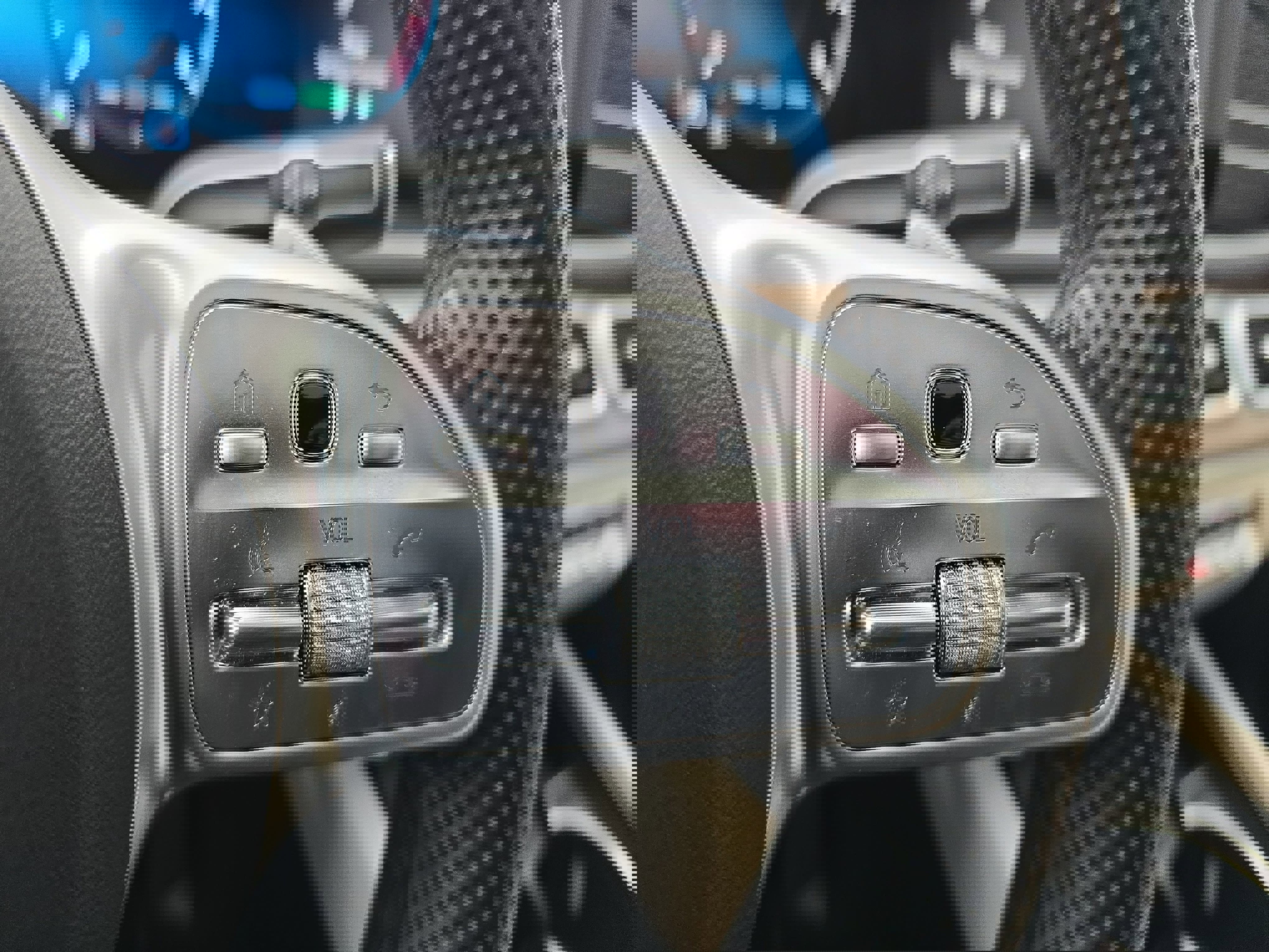 Used 2023 Mercedes-Benz GLS 580 4MATIC image 19