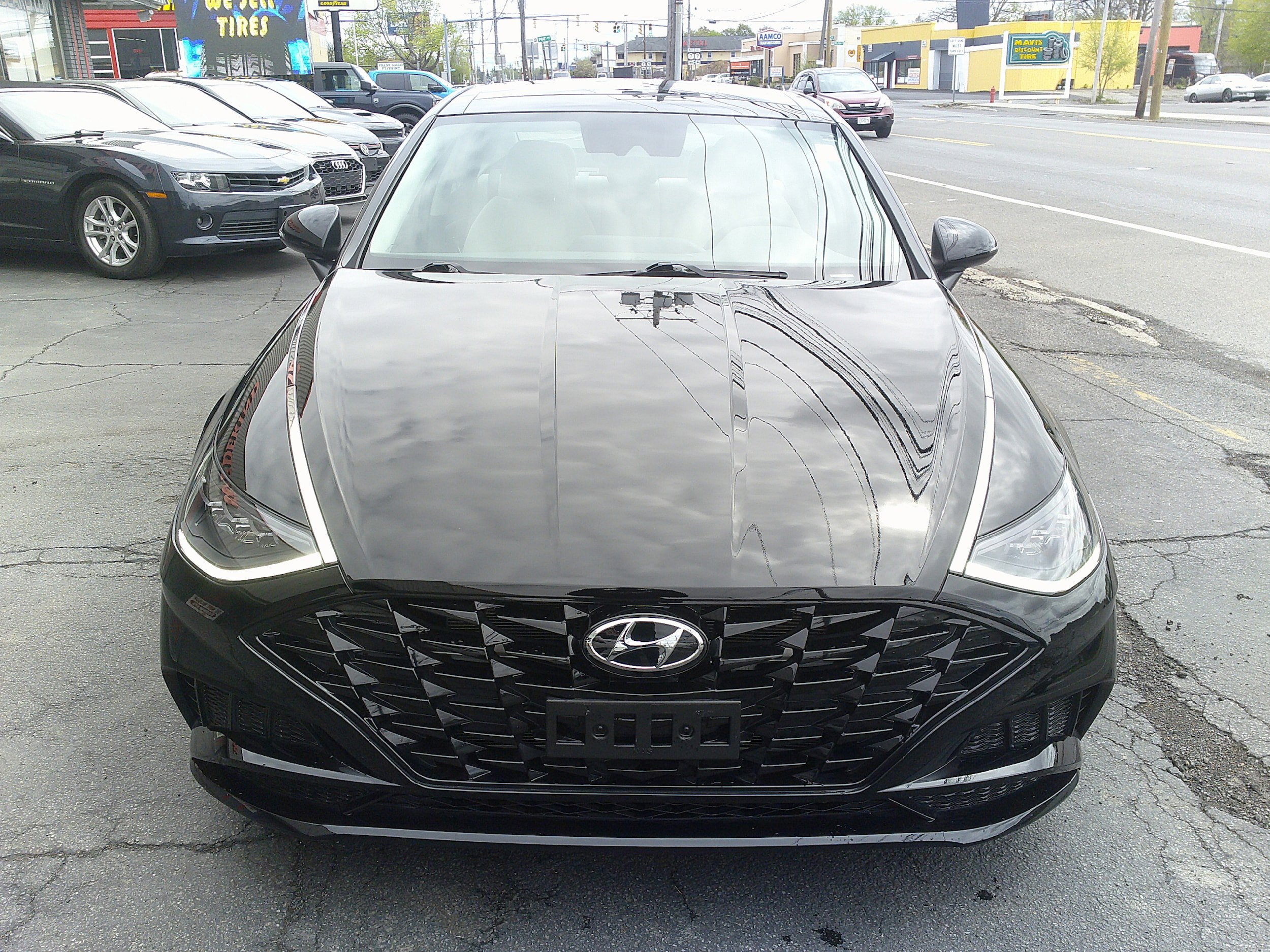 Used 2023 Hyundai Sonata SEL w/ Convenience Package FWD image 10
