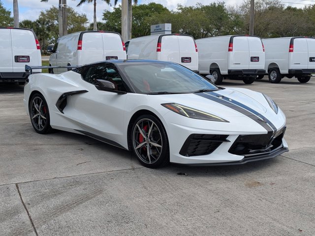 Used 2021 Chevrolet Corvette 3LT w/ Z51 Performance Package image 3