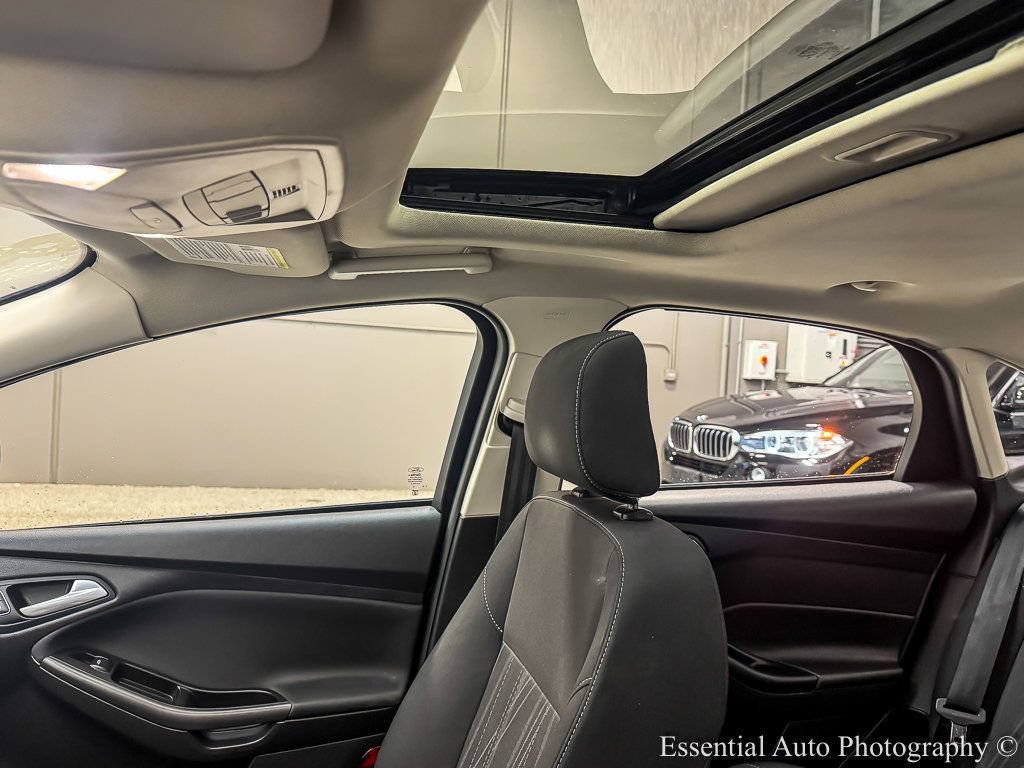 Used 2018 Ford Focus SEL FWD image 11
