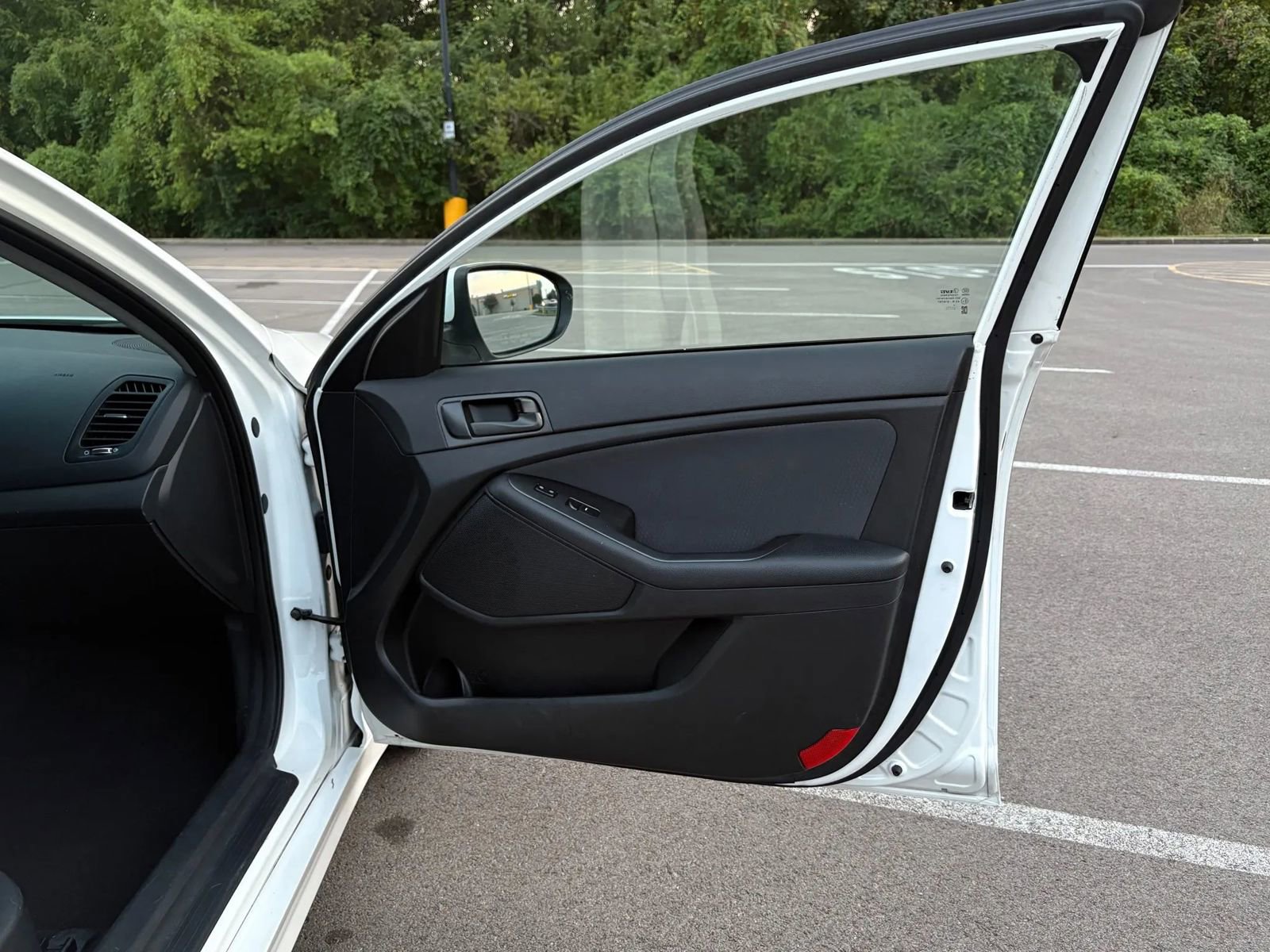 Used 2015 Kia Optima LX image 14