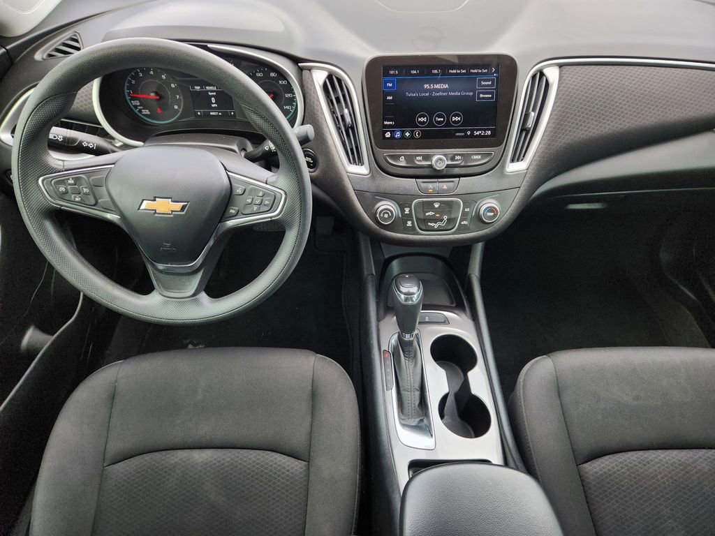 Used 2020 Chevrolet Malibu LS image 27