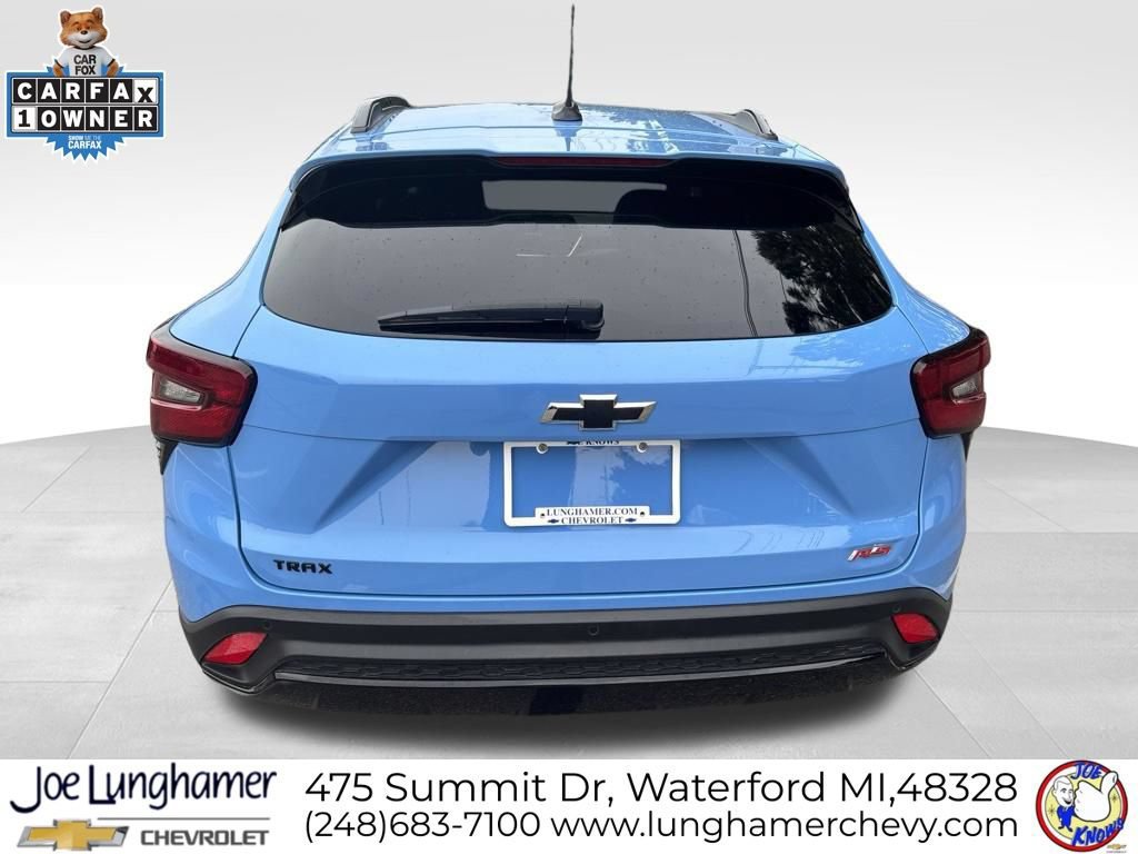 Used 2024 Chevrolet Trax RS w/ Driver Confidence Package FWD image 4