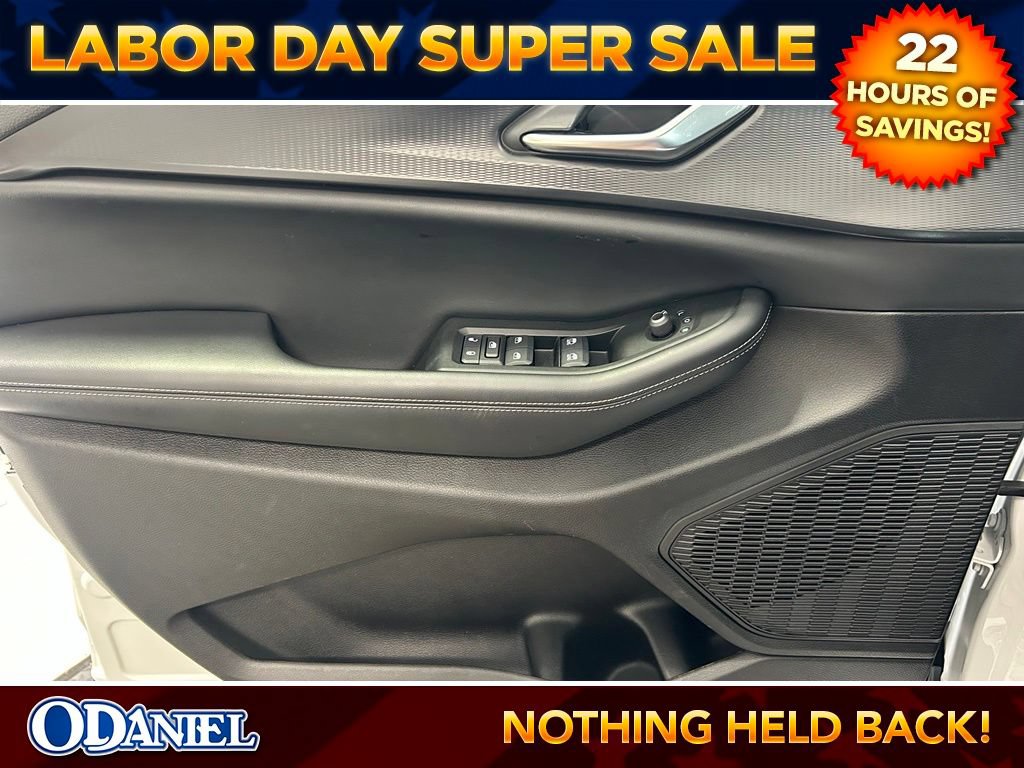 Used 2024 Jeep Grand Cherokee L Altitude AWD/4WD image 9