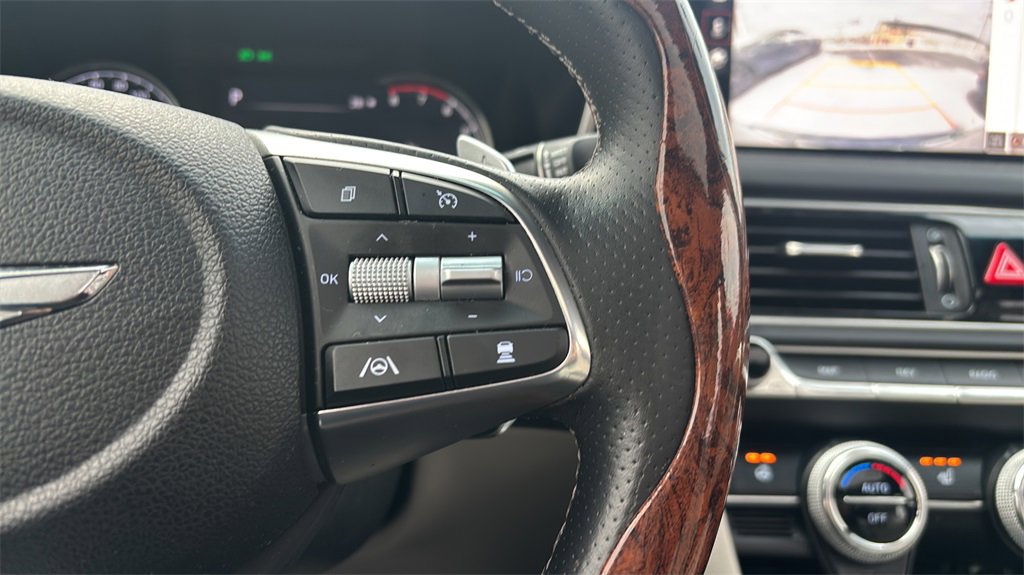 Used 2023 Genesis G70 2.0T image 28