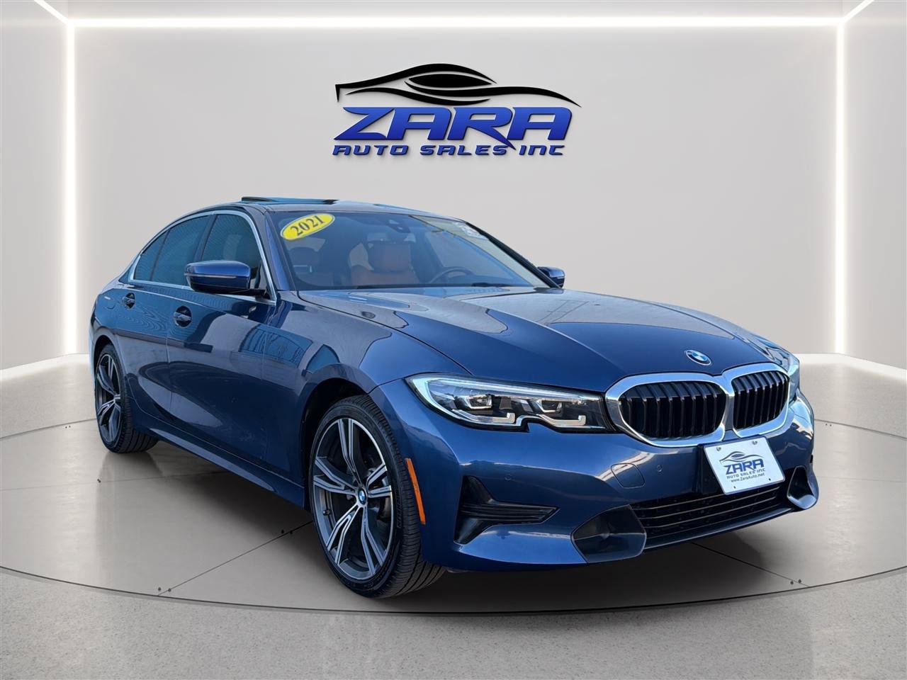 Used 2021 BMW 330i xDrive Sedan w/ Premium Package AWD/4WD image 9