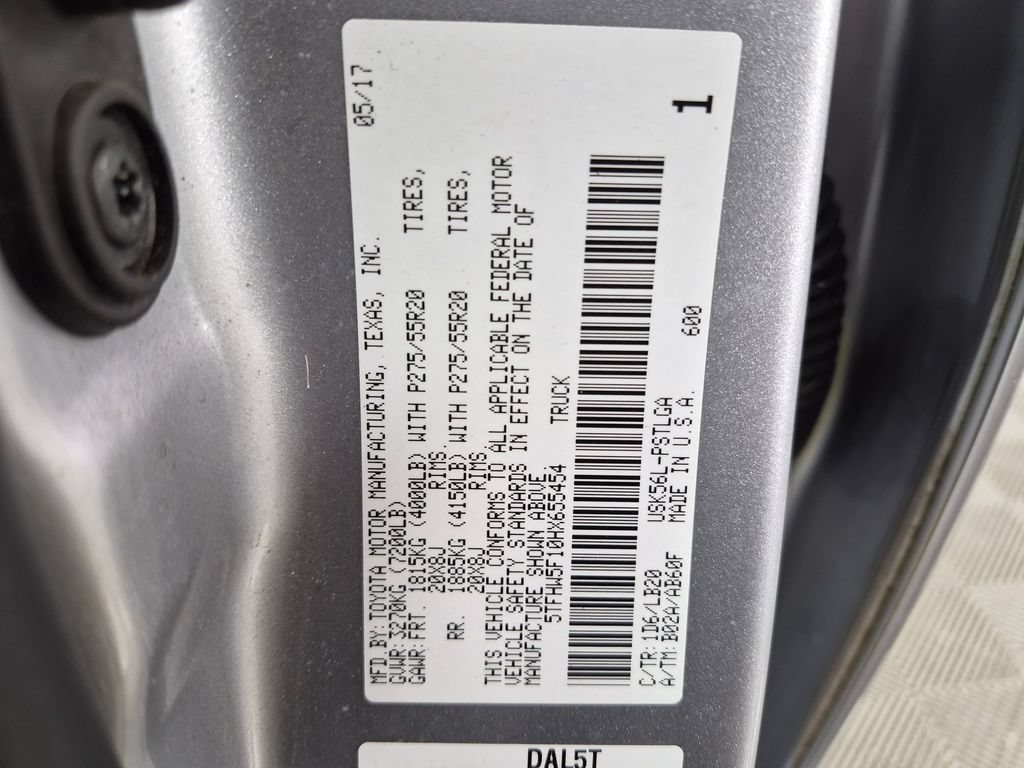 Used 2017 Toyota Tundra Limited w/ Limited Premium Package AWD/4WD image 33