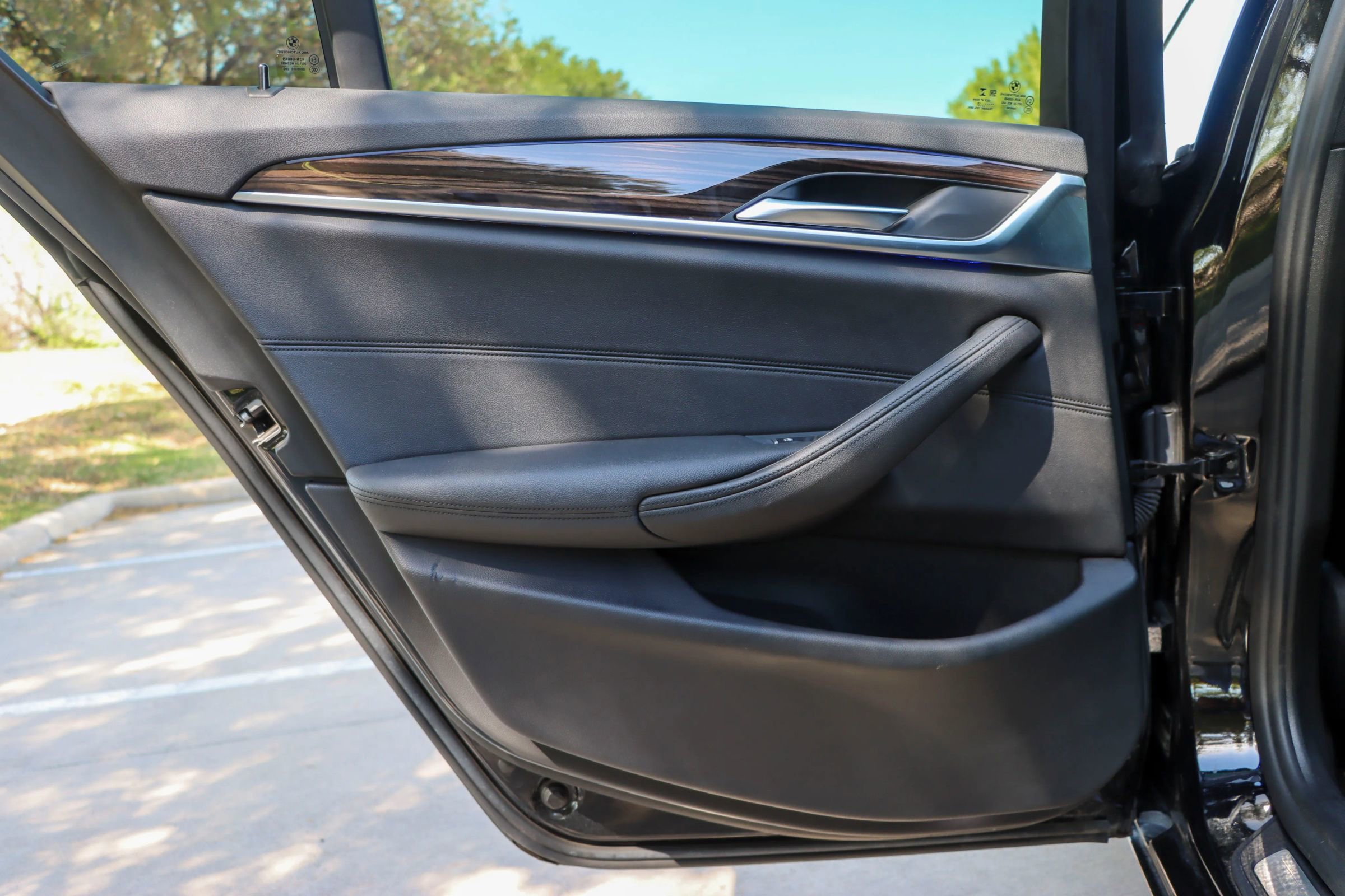 Used 2018 BMW 530e image 12