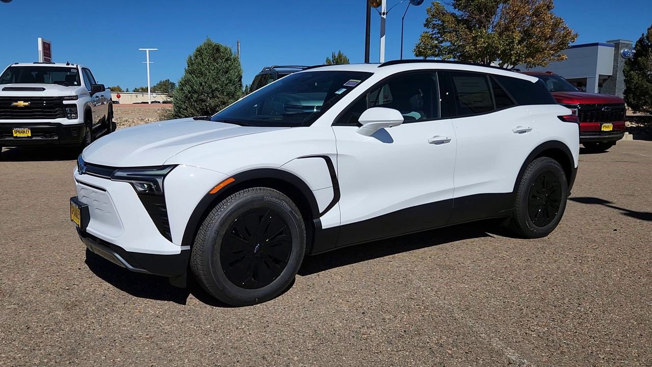 New 2026 Chevrolet Blazer EV LT image 4