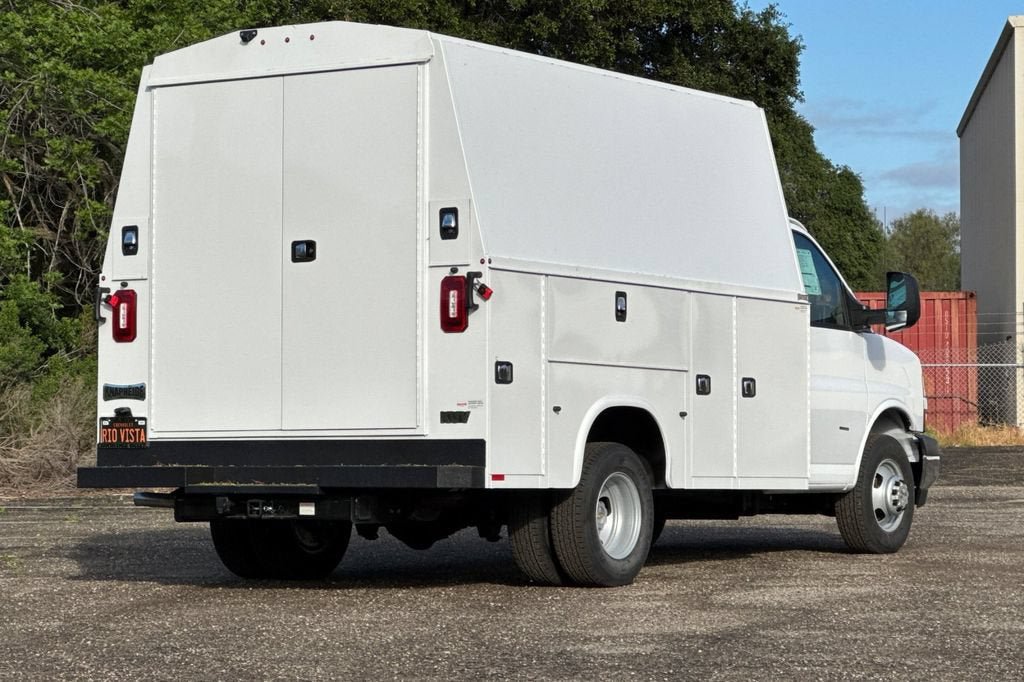 New 2026 Chevrolet Express 3500 w/ Power Convenience Package RWD image 4