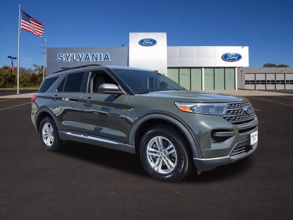 Used 2022 Ford Explorer XLT w/ Class IV Trailer Tow Package AWD/4WD image 1