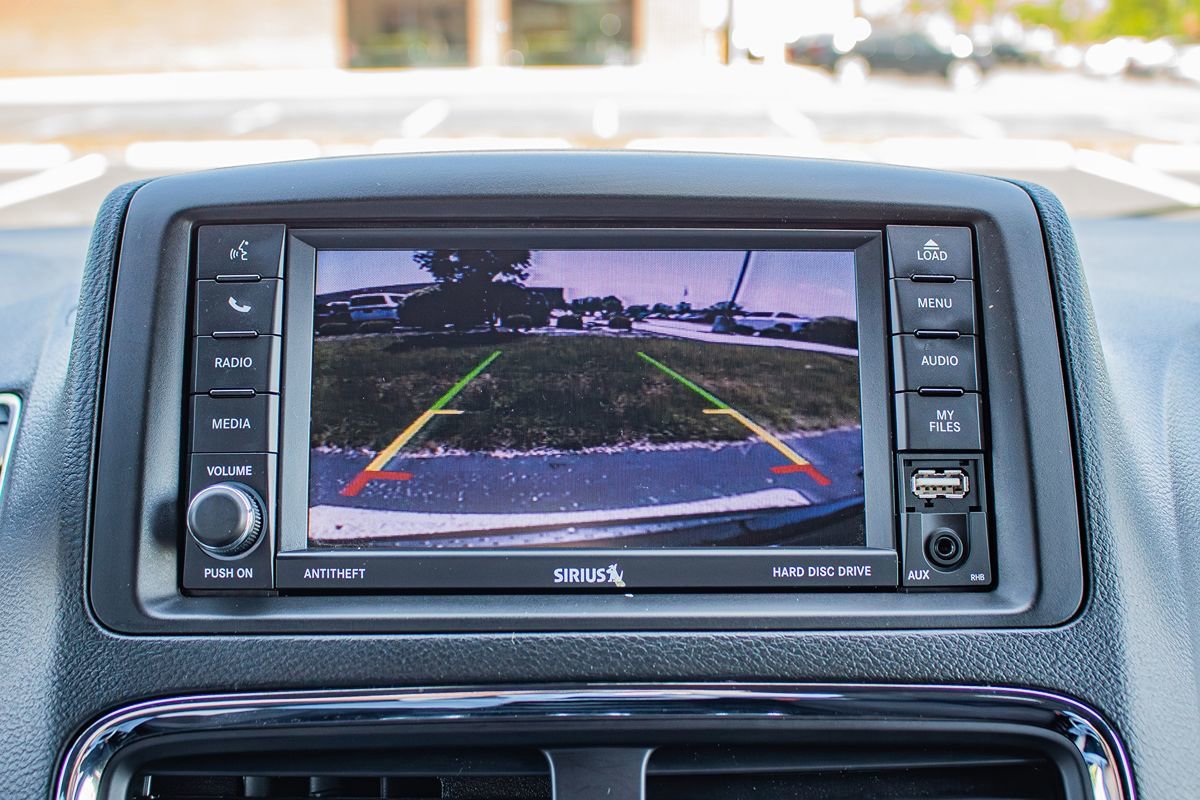 Used 2019 Dodge Grand Caravan SE FWD image 27