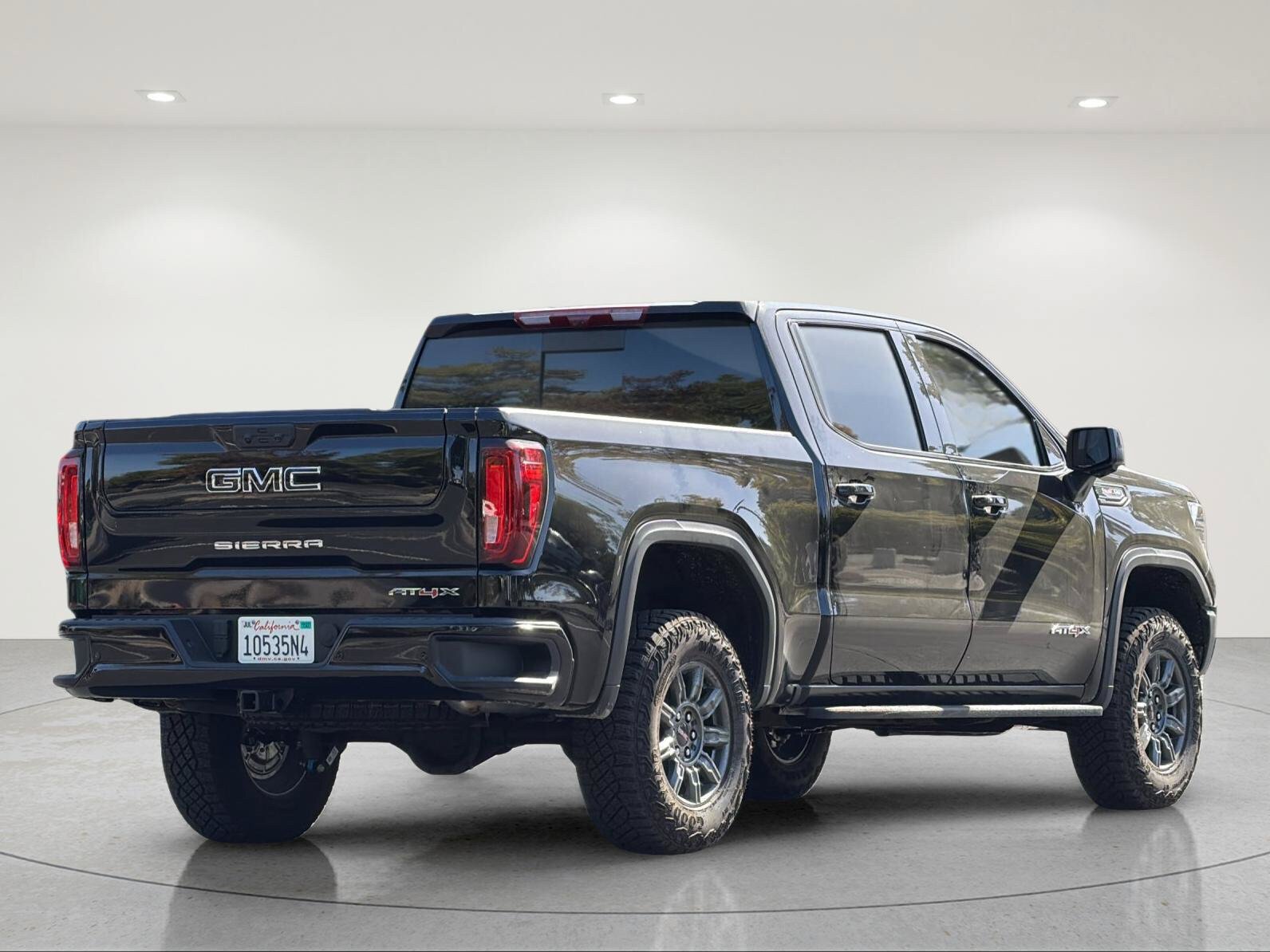 Used 2026 GMC Sierra 1500 AT4X AWD/4WD image 4