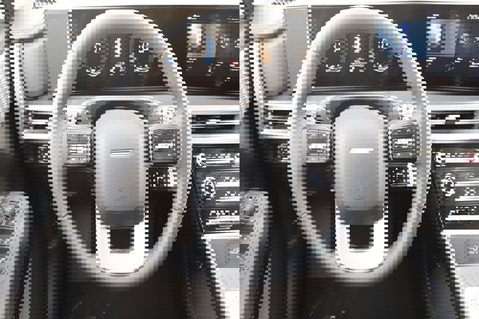 New 2026 Hyundai Santa Fe SE image 17