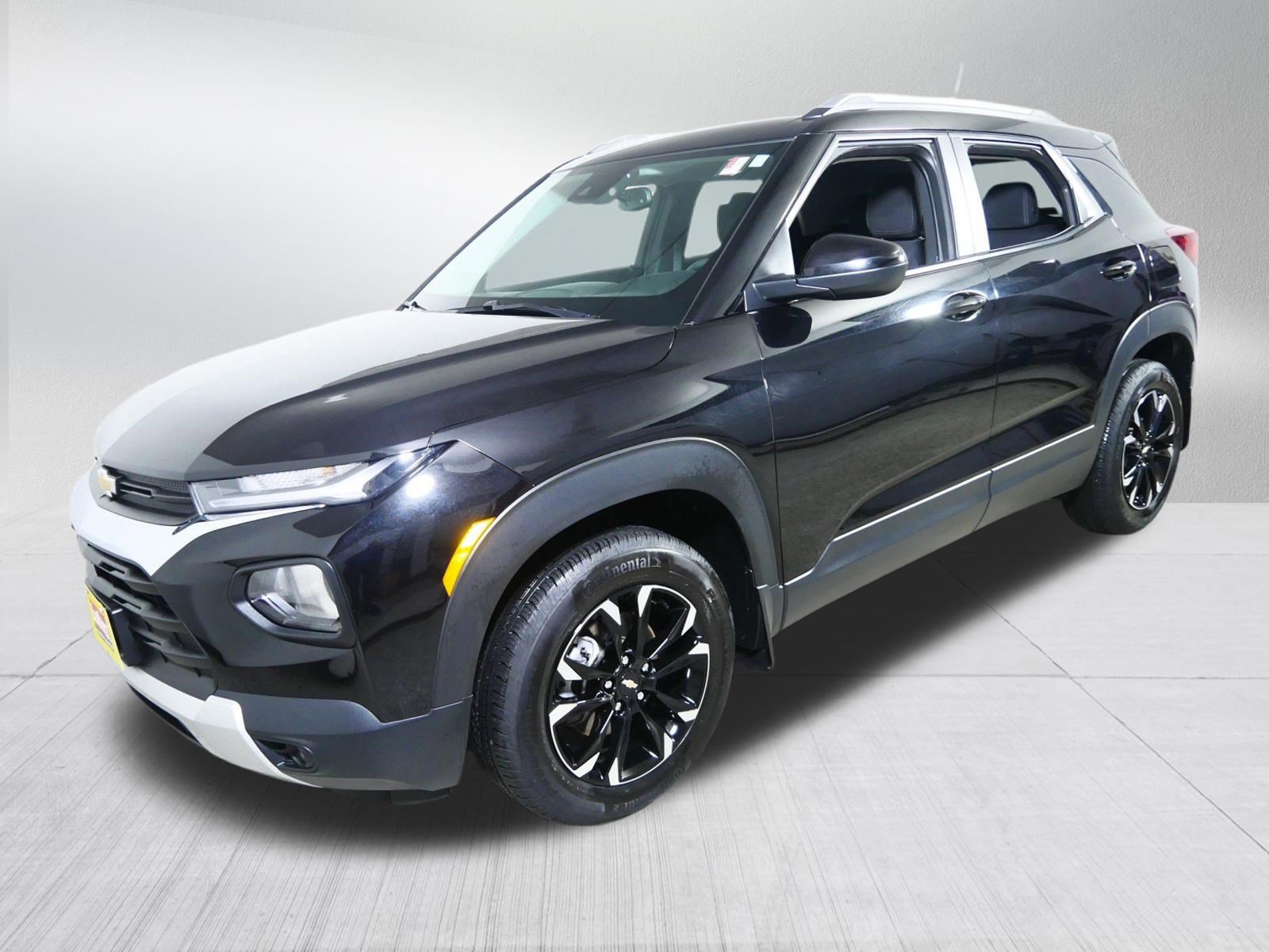 Used 2023 Chevrolet TrailBlazer LT w/ Convenience Package AWD/4WD image 3
