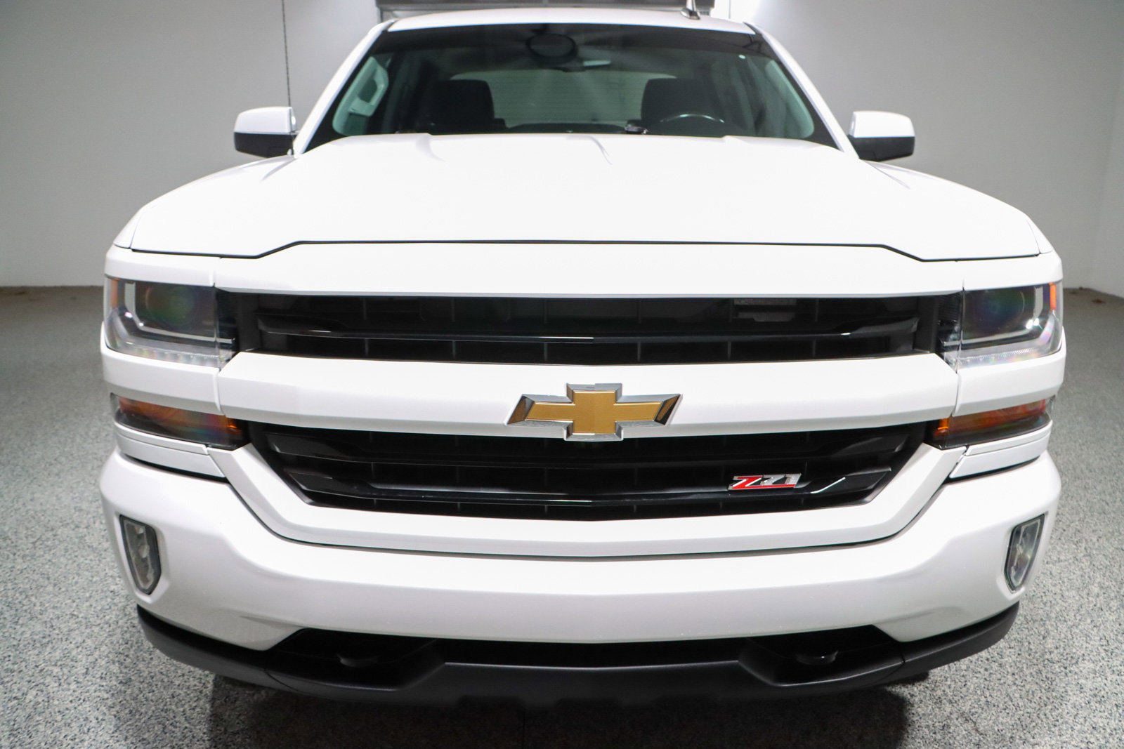 Used 2018 Chevrolet Silverado 1500 LT w/ All Star Edition image 4