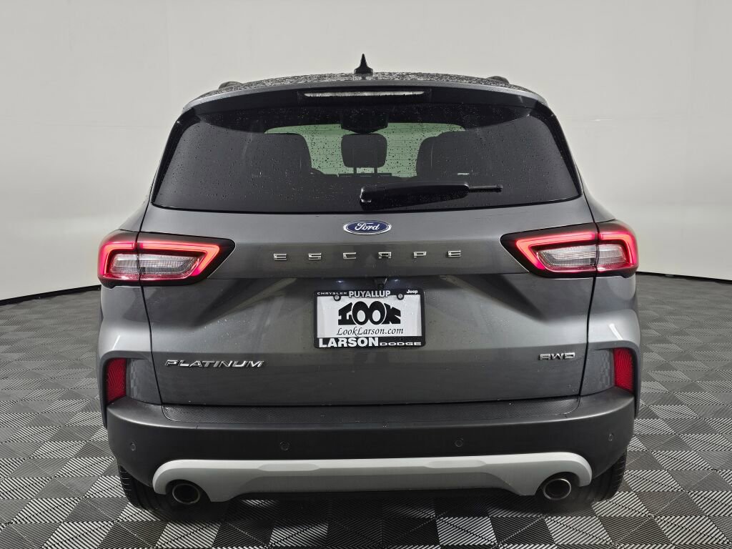 Used 2024 Ford Escape Platinum image 4