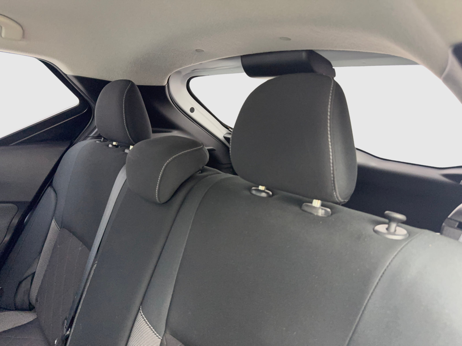 Used 2020 Nissan Kicks S FWD image 46
