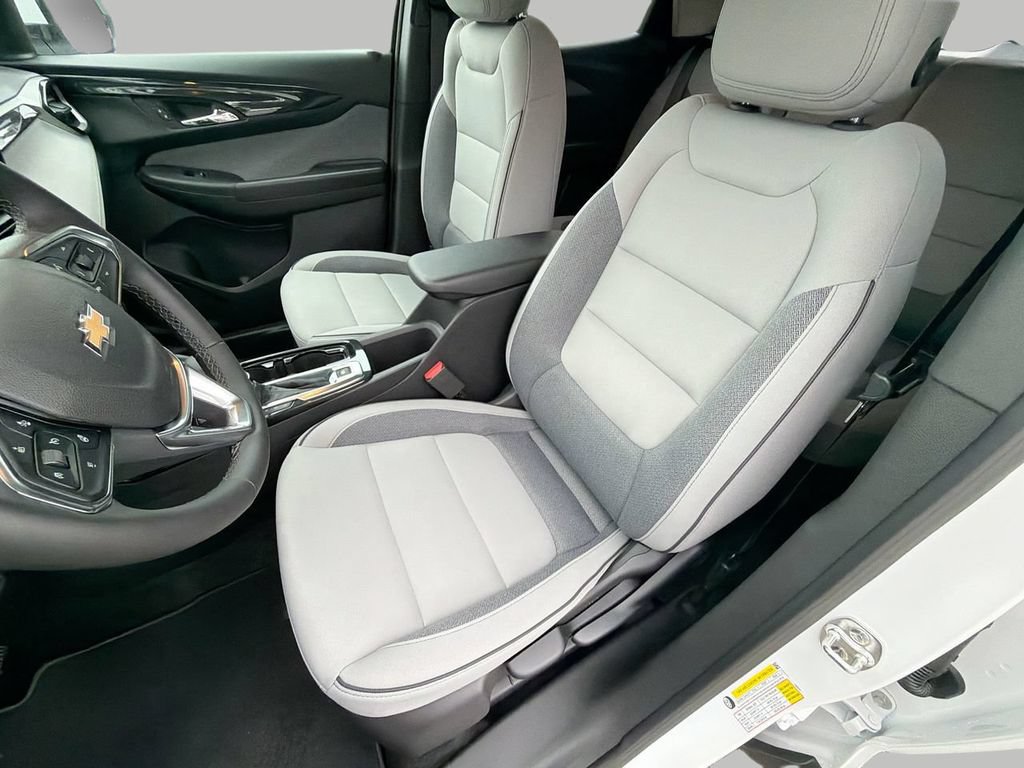 New 2026 Chevrolet TrailBlazer LT w/ LT Cold Weather Package FWD image 16