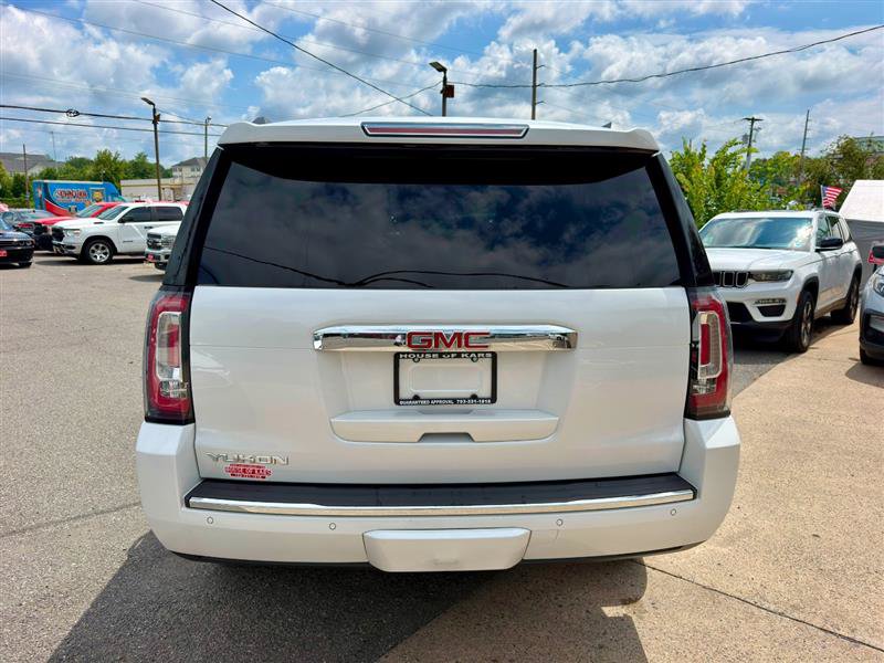 Used 2017 GMC Yukon Denali w/ Open Road Package AWD/4WD image 3