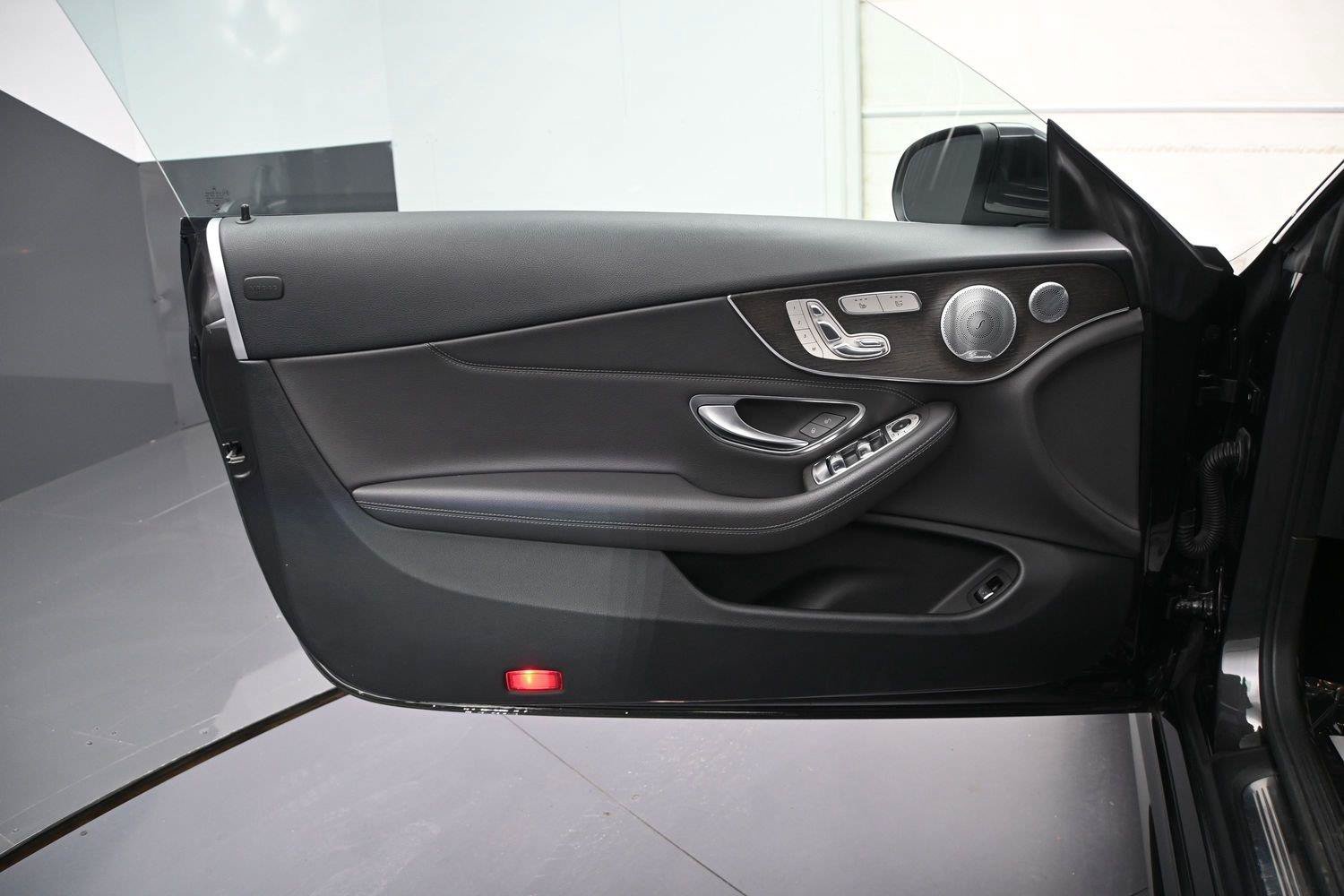 Used 2019 Mercedes-Benz C 300 4MATIC Cabriolet image 9