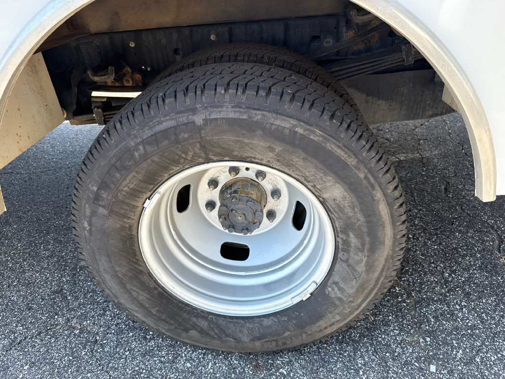Used 2024 Ford F350 XL AWD/4WD image 18