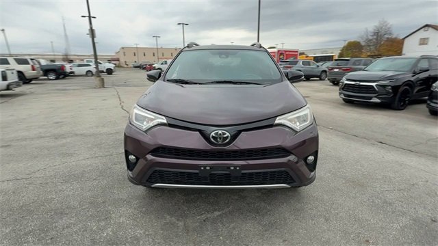 Used 2017 Toyota RAV4 SE image 3