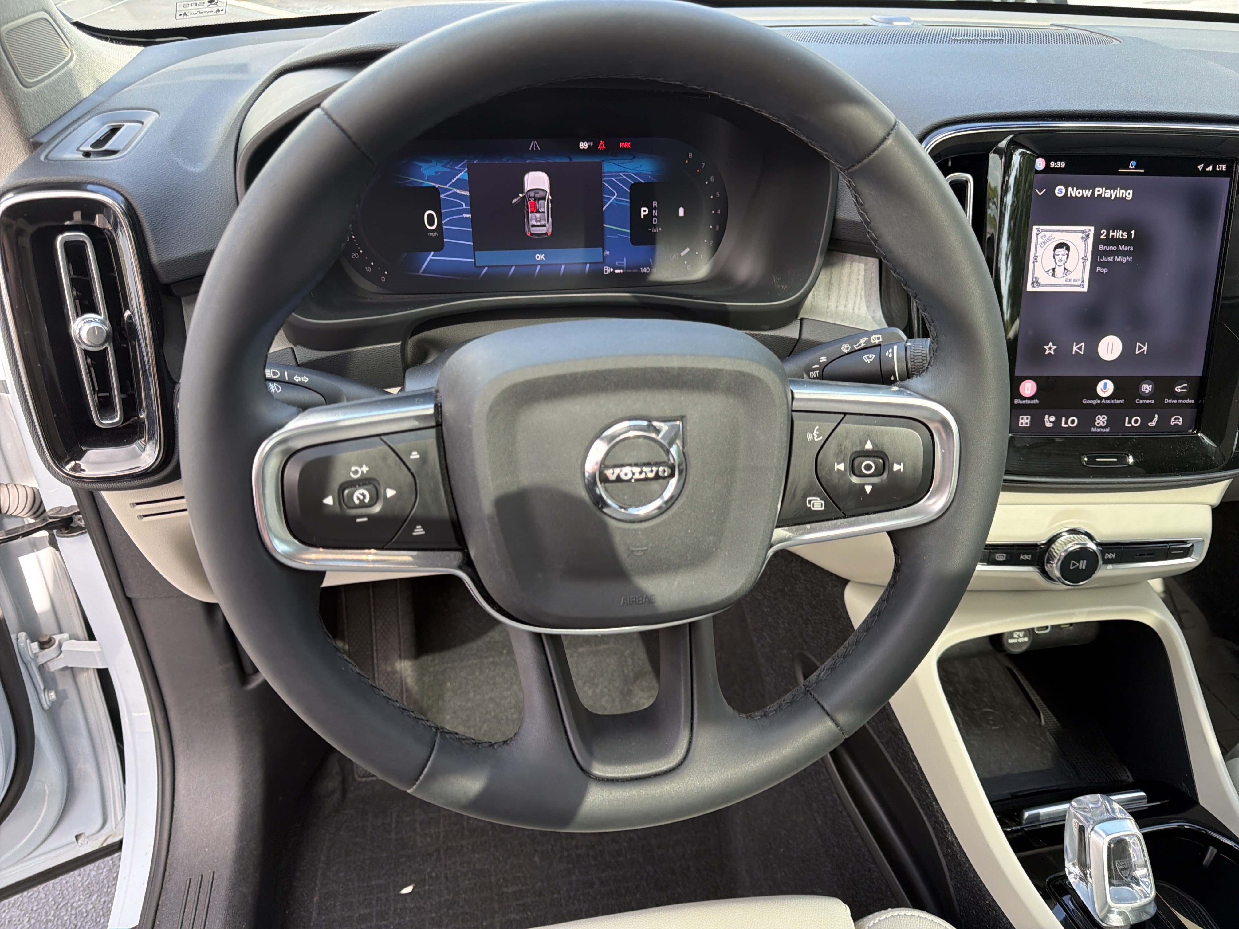 Certified 2024 Volvo XC40 B5 Ultimate w/ Protection Package Premier AWD/4WD image 18