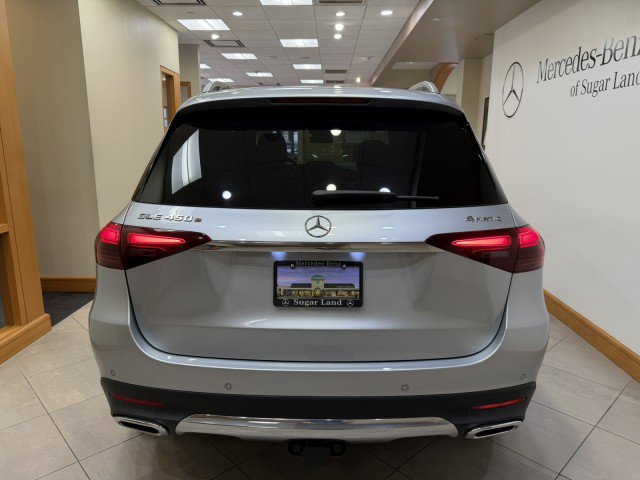 Used 2025 Mercedes-Benz GLE 450e 4MATIC w/ Driver Assistance Package image 4