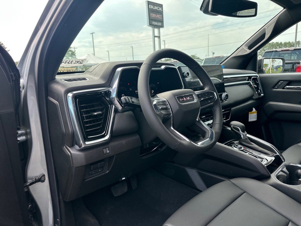 New 2025 GMC Canyon Elevation w/ Convenience Package image 7