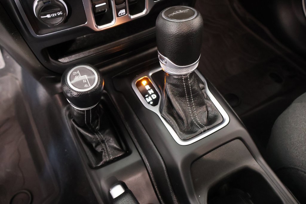 Used 2024 Jeep Gladiator Sport image 7