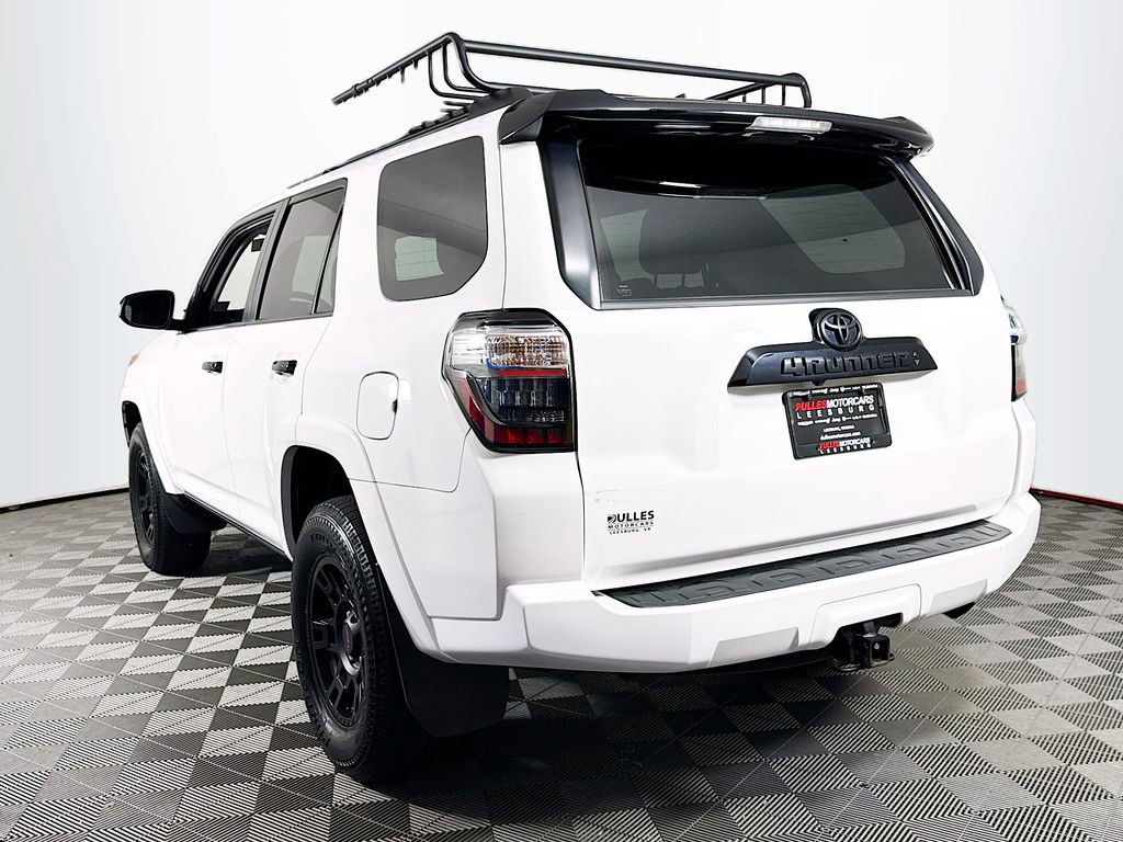 Used 2021 Toyota 4Runner Venture w/ Moonroof Package AWD/4WD image 5