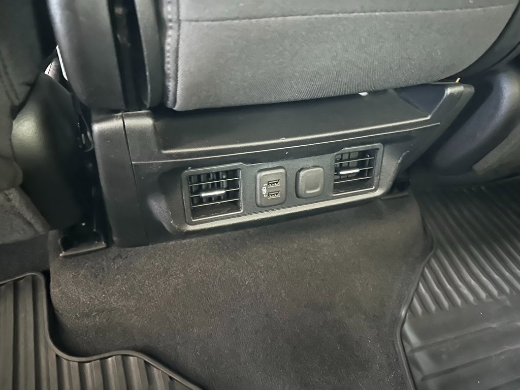 Used 2020 GMC Sierra 1500 Elevation w/ Elevation Value Package image 38