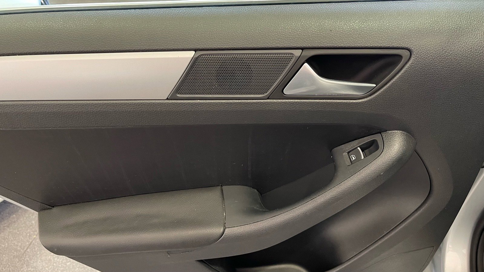 Used 2013 Volkswagen Jetta SE image 31