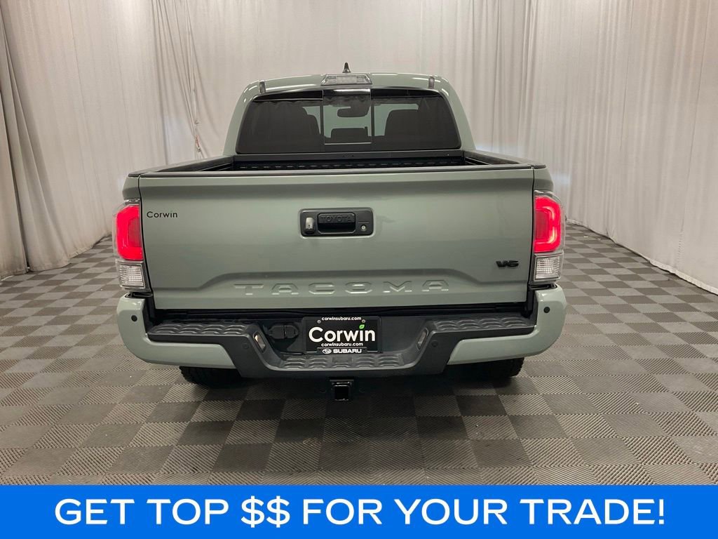 Used 2022 Toyota Tacoma TRD Off-Road AWD/4WD image 3
