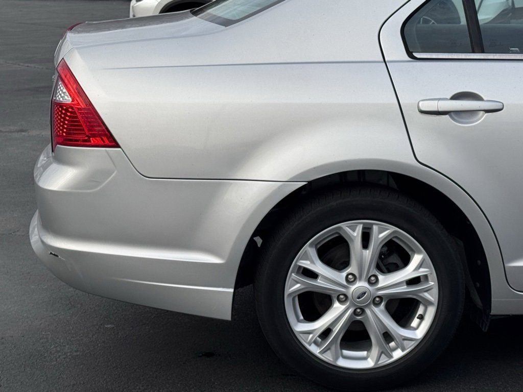 Used 2012 Ford Fusion SE image 23